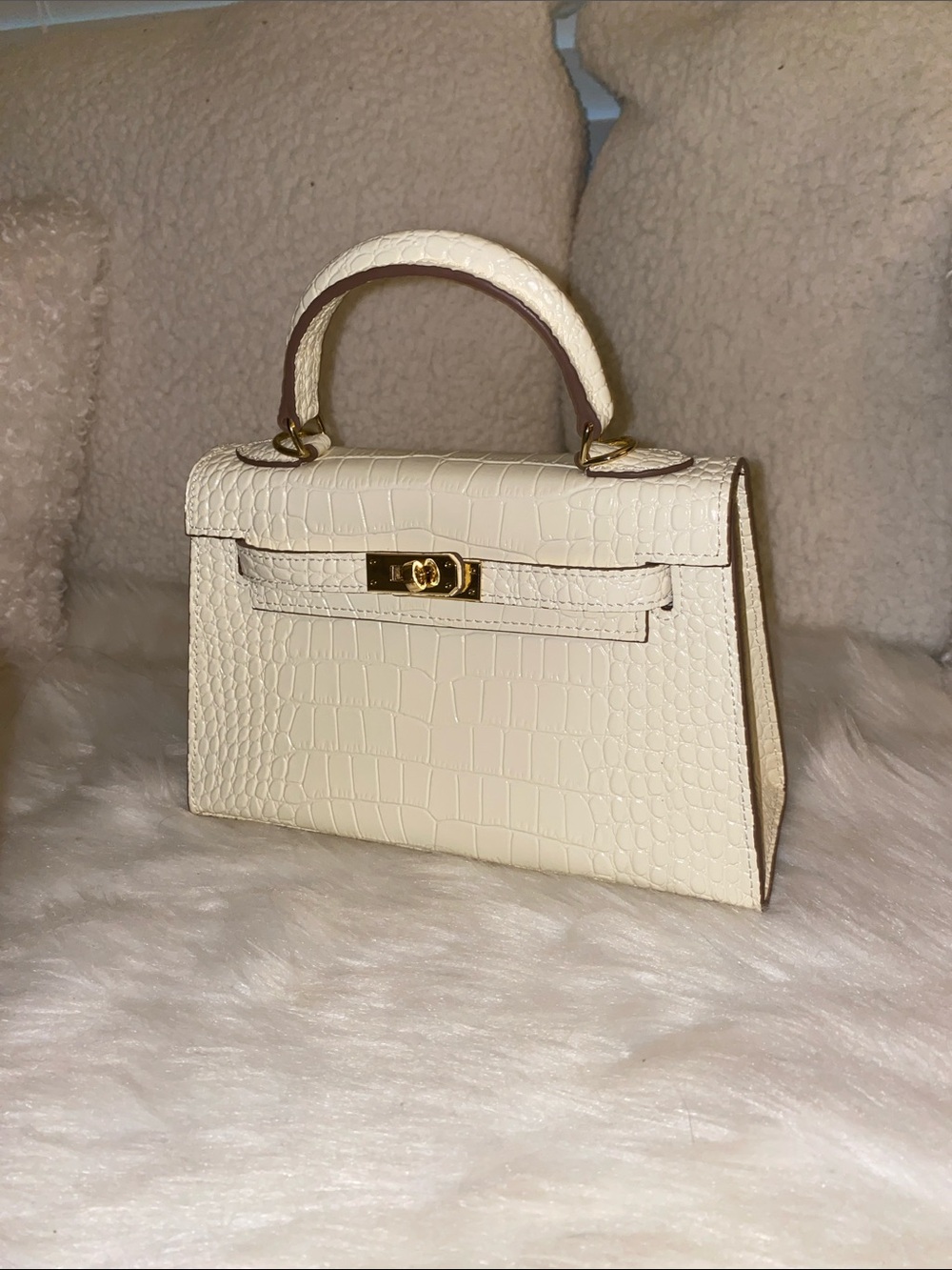 22cm cream ivory crocodile leather top handle  handbag - Picture 2 of 7